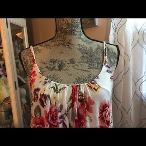 NWOT En Creme Floral Dress